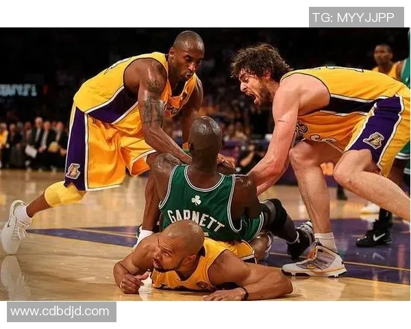 湖人与勇士明星赛巅峰对决球星云集点燃激情赛场